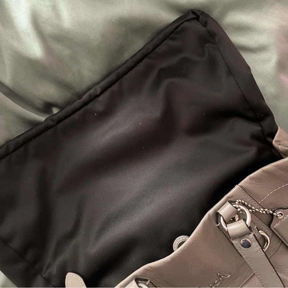 ✧･ﾟcoach 2010 ashley gray patent leather shoulder tote bag (G1051-F15516) - Picture 11 of 13